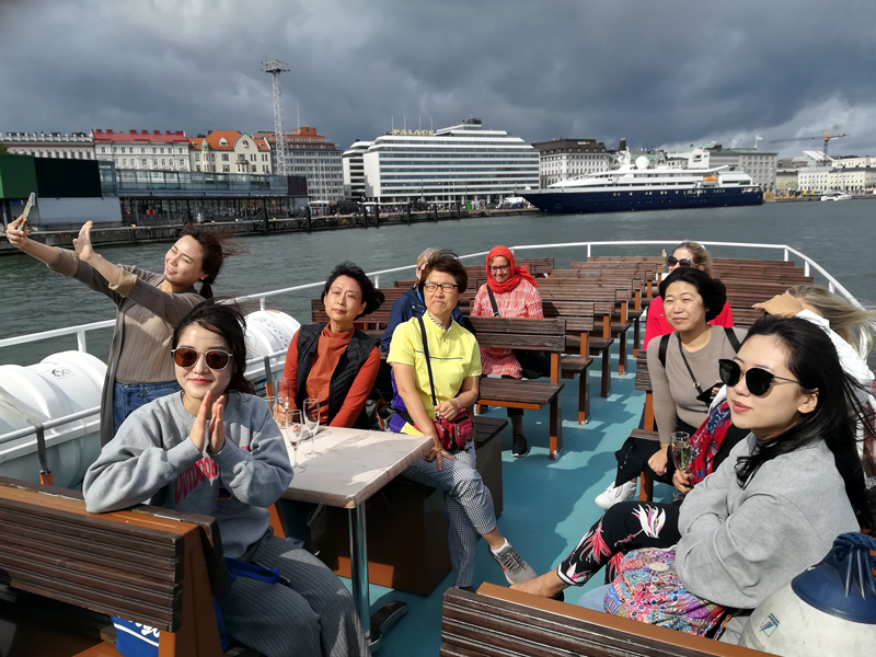 Programme participants on the sightseeing tour